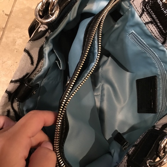 Coach purse - Picture 3 of 3